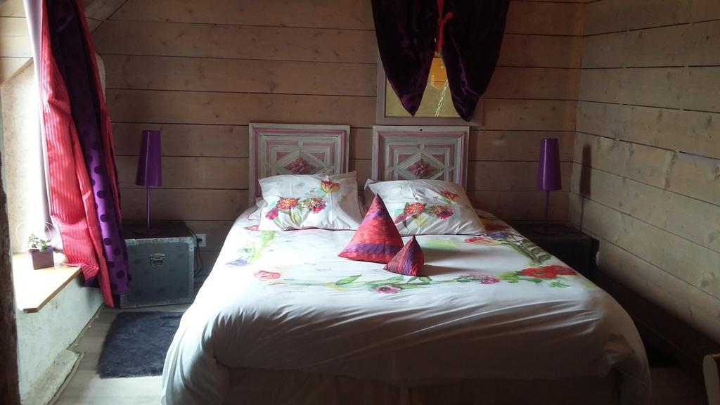 Aux Greniers A Reves Bed & Breakfast Plestan Eksteriør bilde